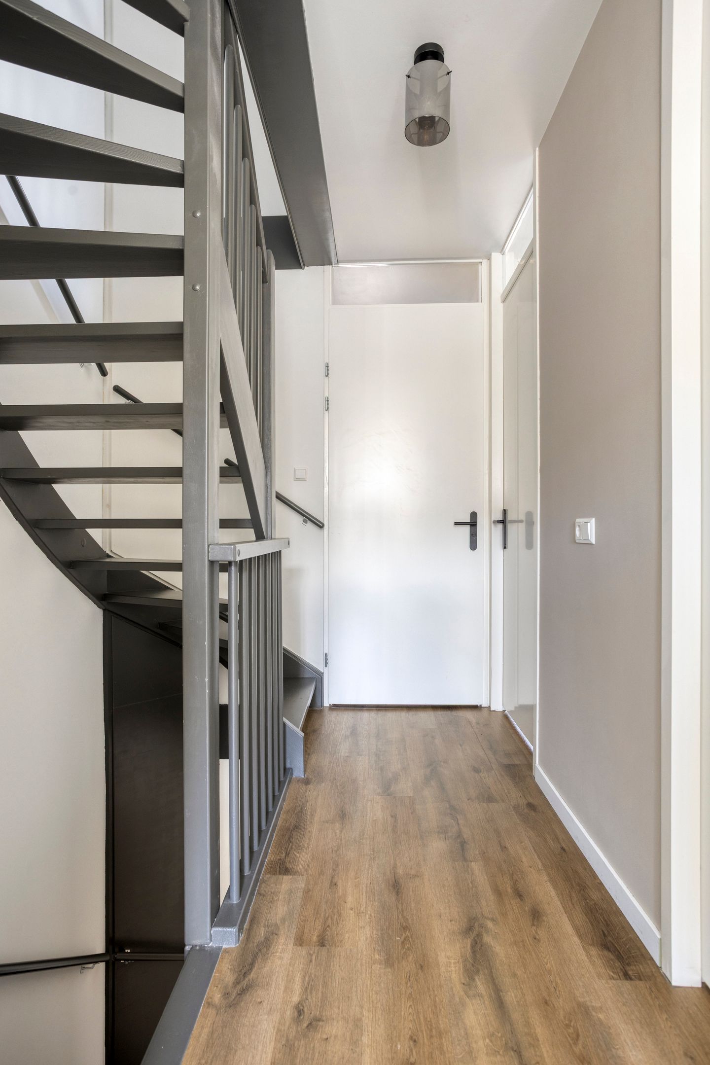 Modern terraced home in Zeeland with spacious attic and south-facing garden — 21
