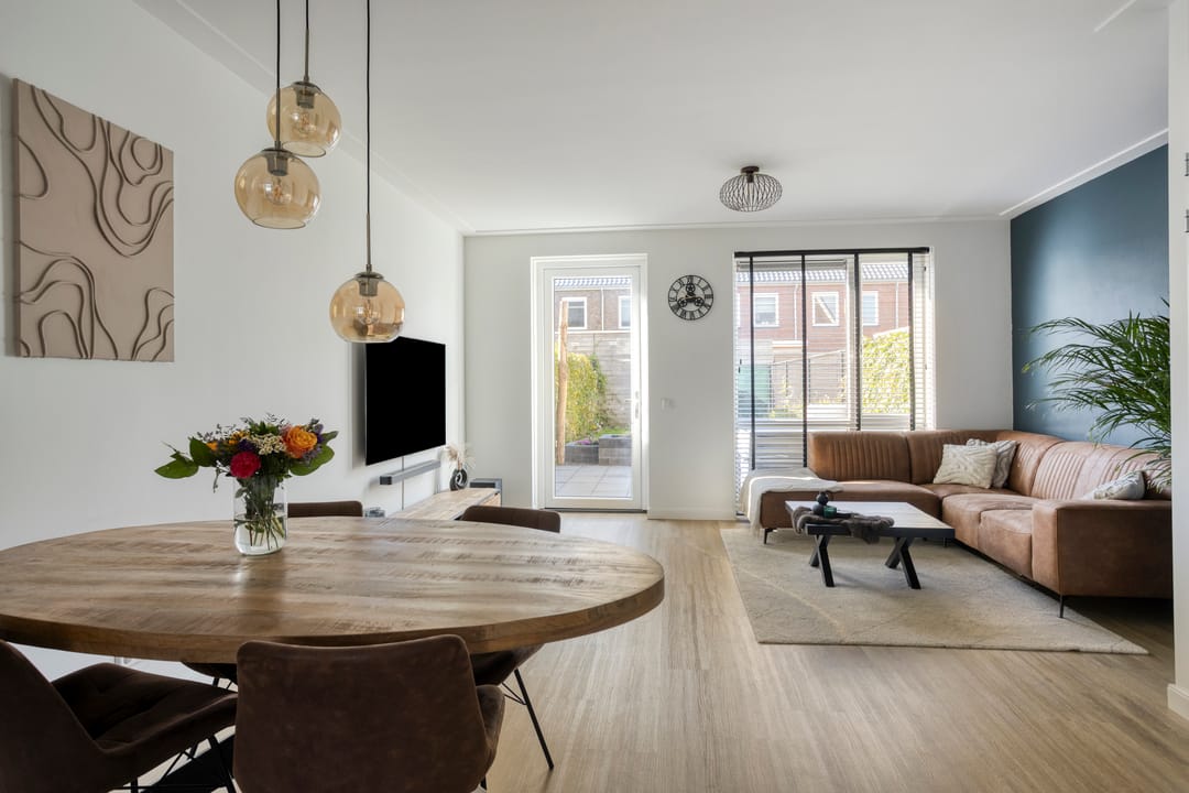 Modern terraced home in Zeeland with spacious attic and south-facing garden — 16