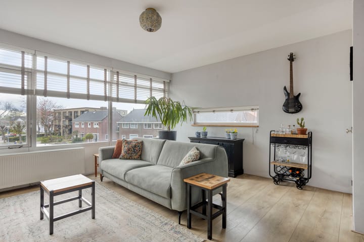 Photo 3 of Jan van Scorelstraat 18