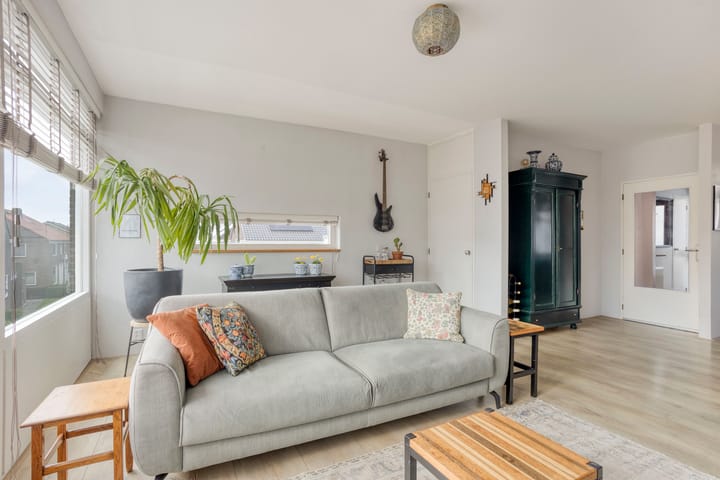 Photo 4 of Jan van Scorelstraat 18