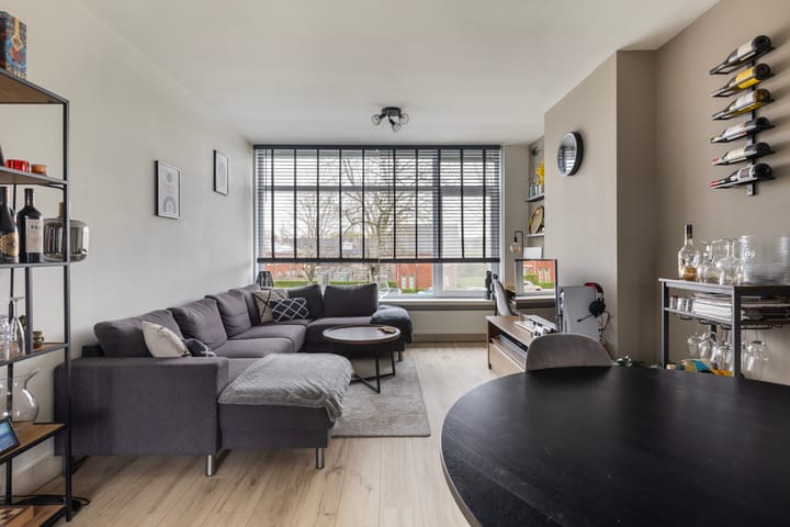 Foto 2 van Da Costaplein 12-B