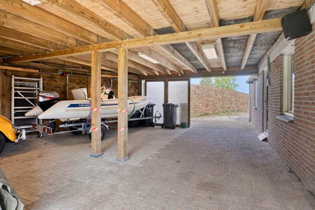 Photo 8 of Rolderstraat 33