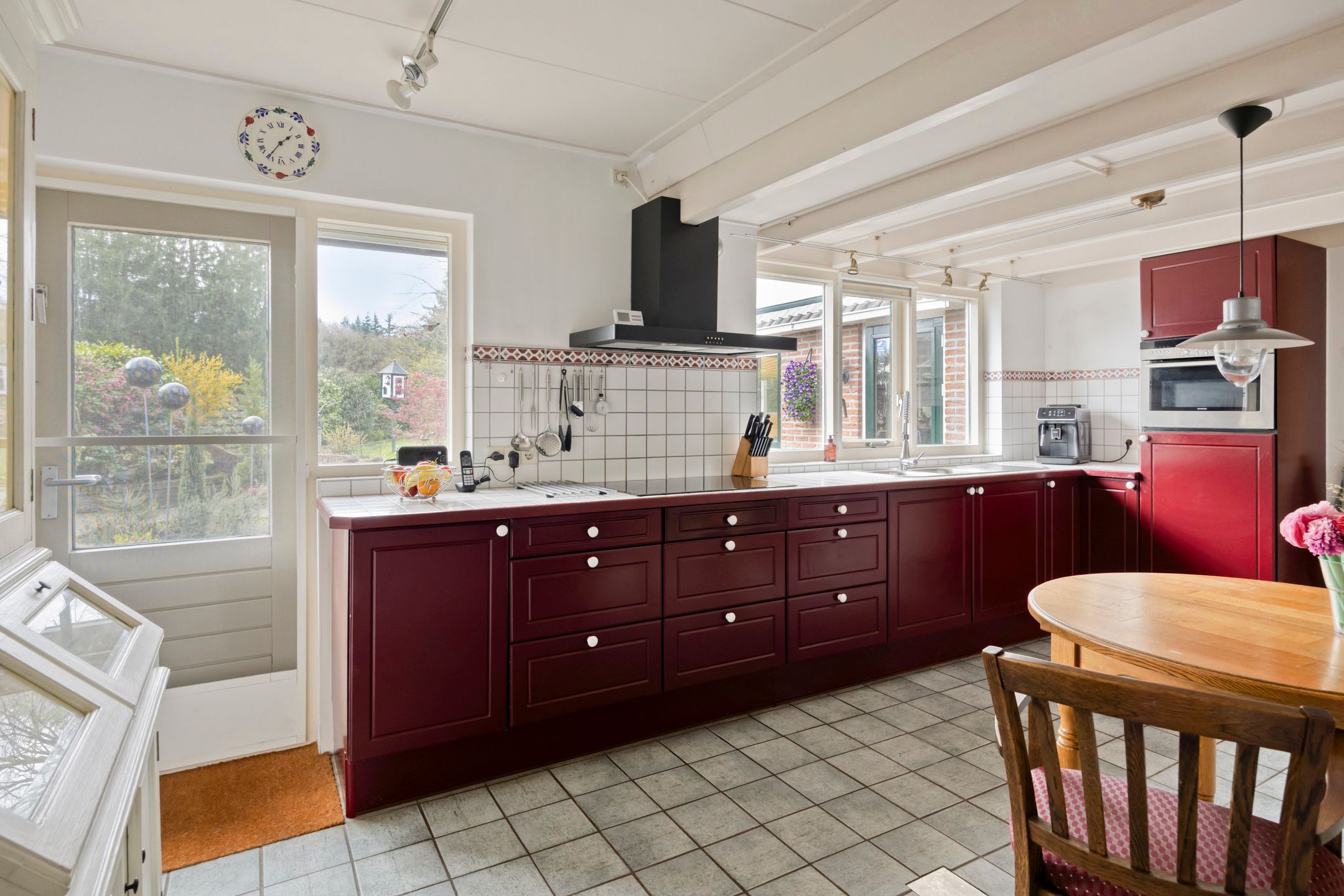 Photo 18 of Rolderstraat 33