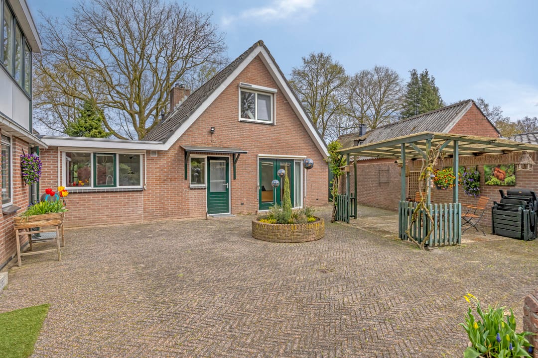 Photo 61 of Rolderstraat 33