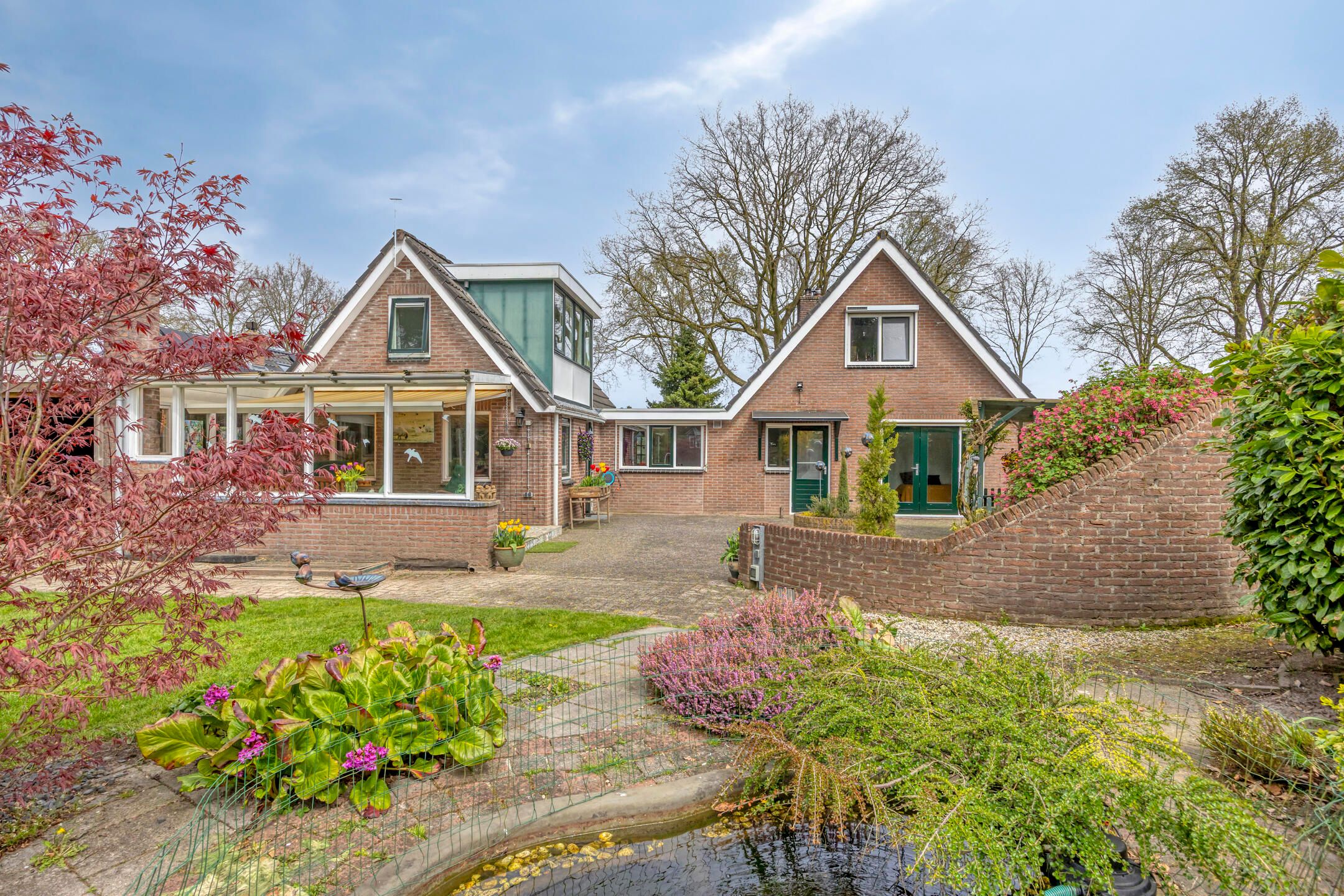 Photo 60 of Rolderstraat 33