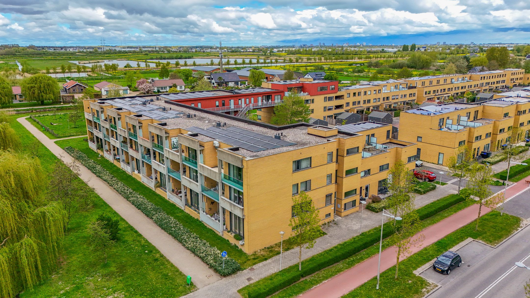 Spacious 3-bedroom apartment with green views and private parking — 39