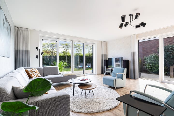 Foto 2 van Voorn 120