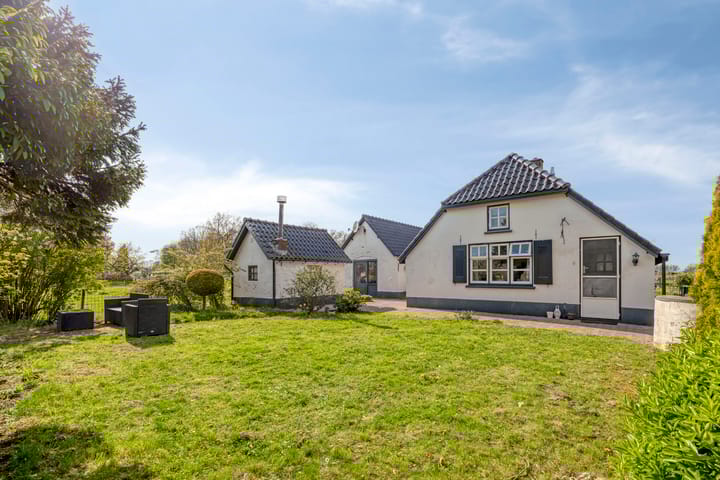 Foto 2 van Donkerstraat 25