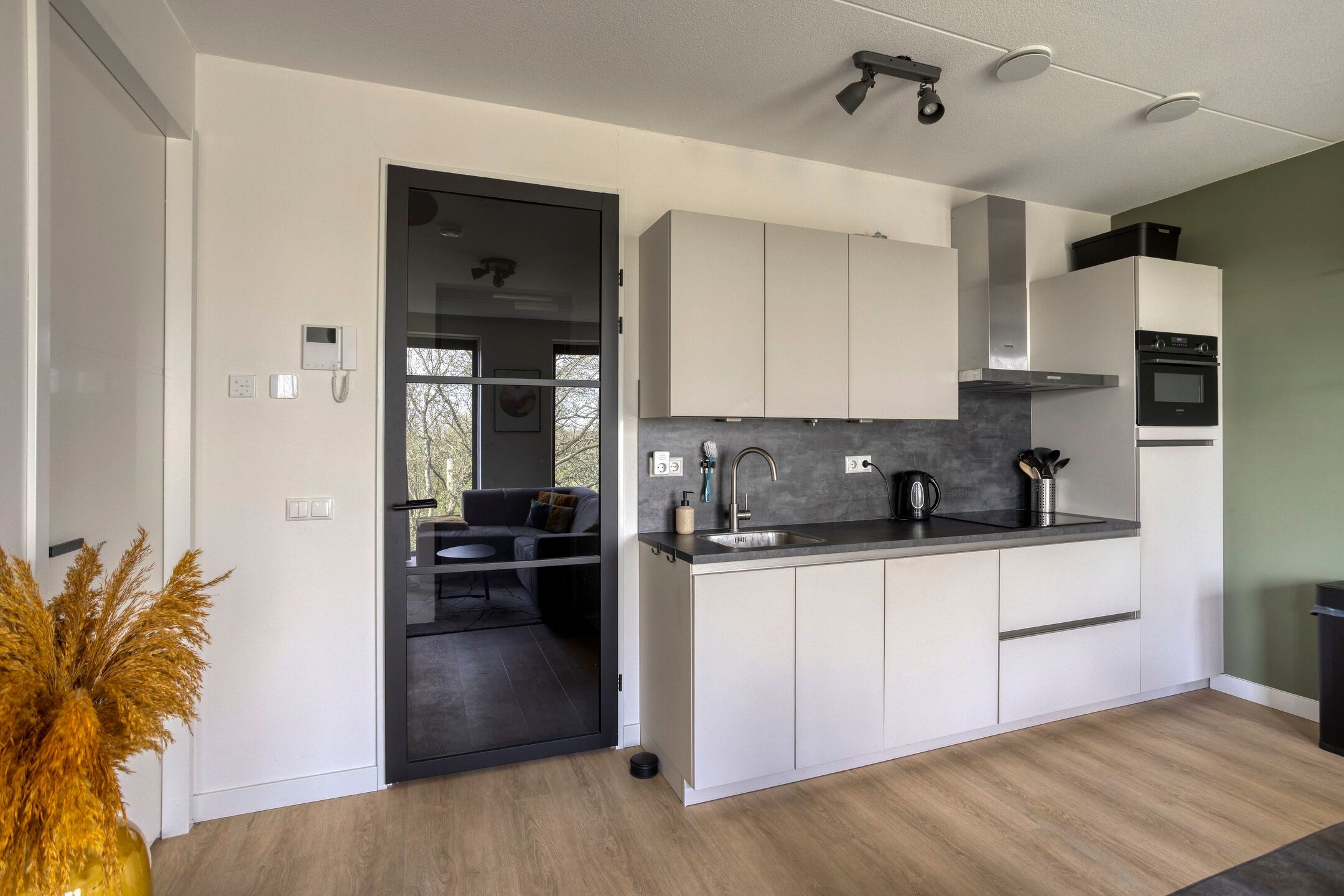 Foto 9 van Picassolaan 777