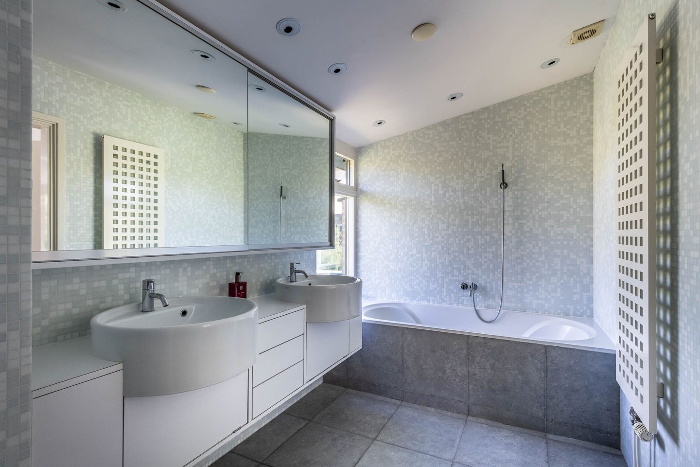 Foto 29 van Herman Heijermansweg 6