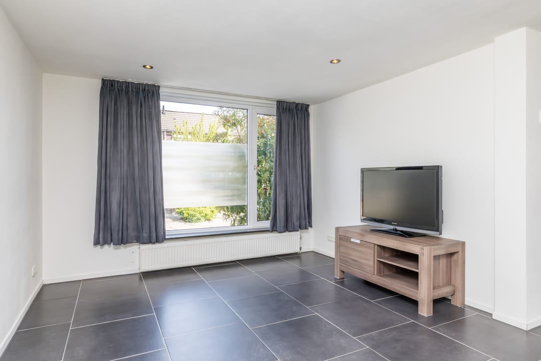 Photo 2 of Jhr. v.d. Maesenstraat 43