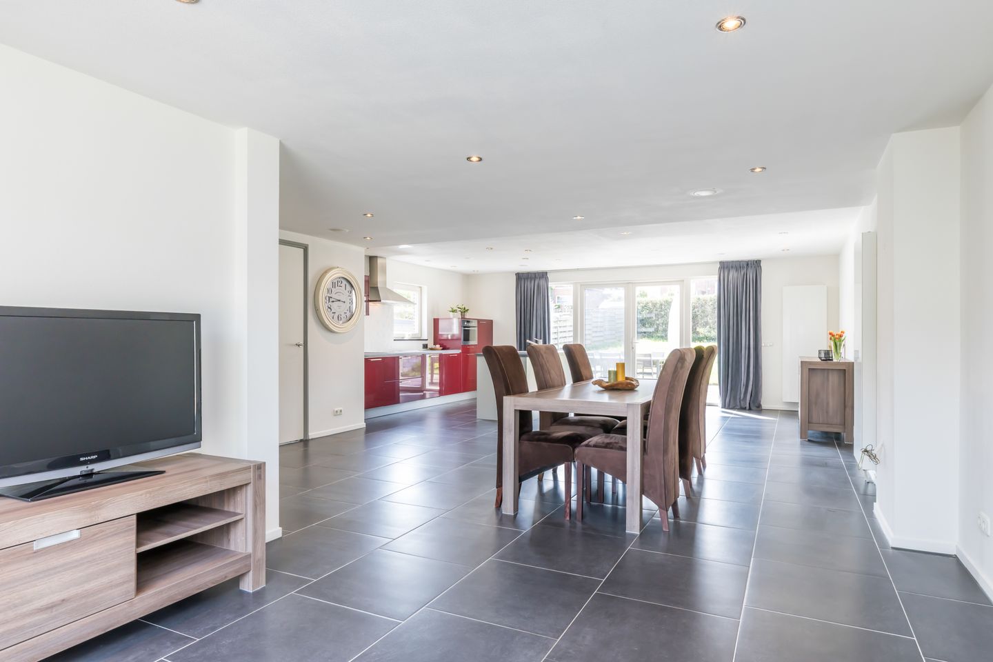 Photo 4 of Jhr. v.d. Maesenstraat 43