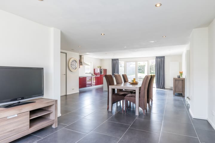 Photo 4 of Jhr. v.d. Maesenstraat 43