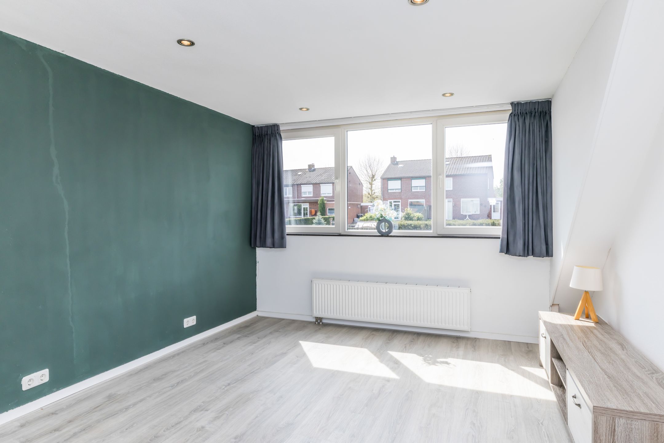 Photo 24 of Jhr. v.d. Maesenstraat 43