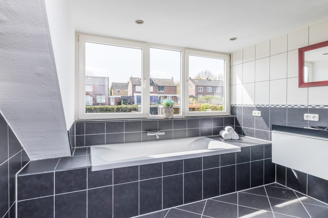 Photo 28 of Jhr. v.d. Maesenstraat 43