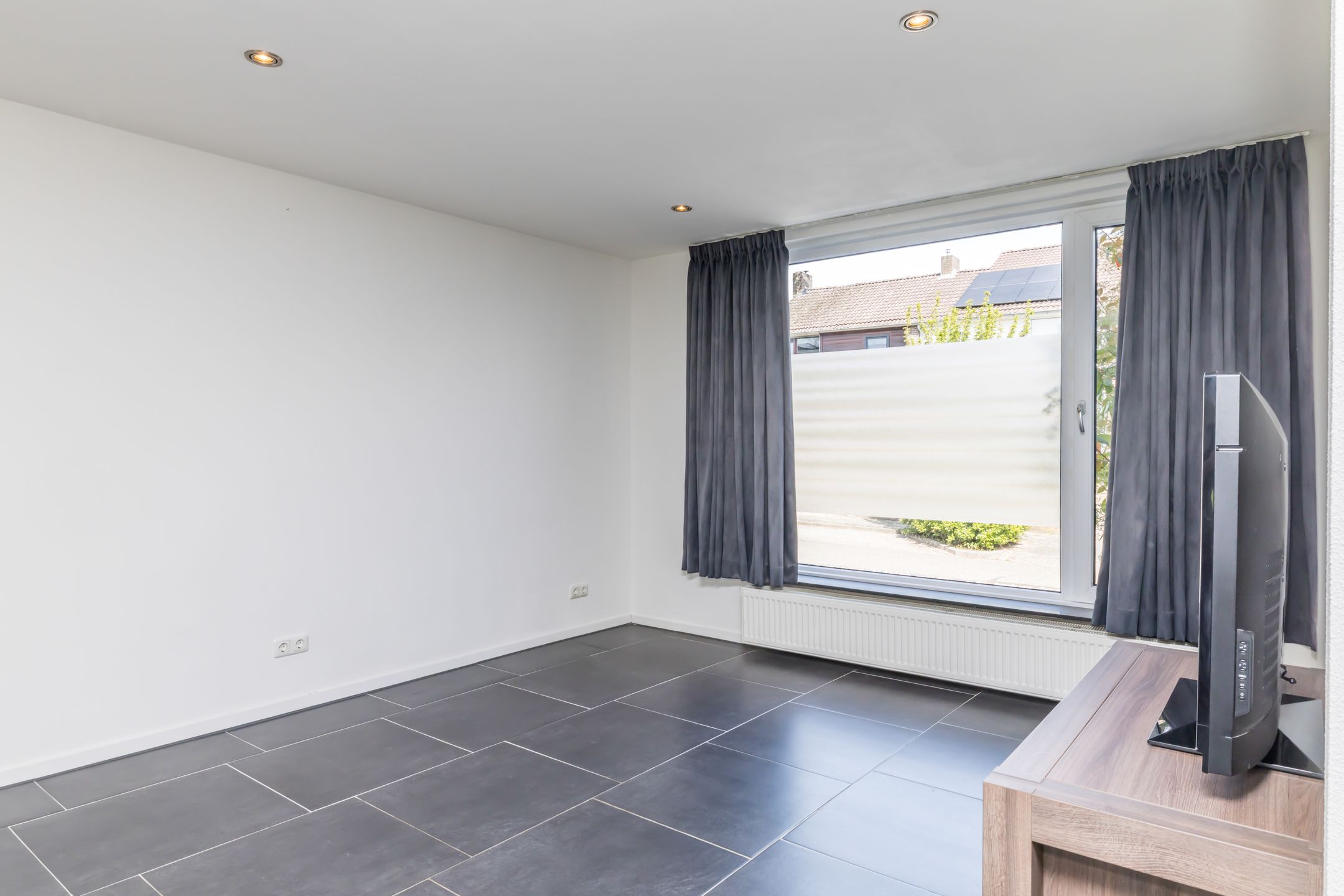 Photo 3 of Jhr. v.d. Maesenstraat 43