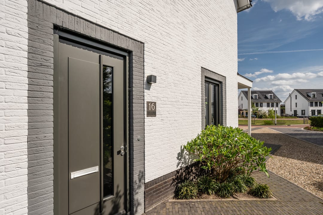 Foto 11 van Tyboschplein 16