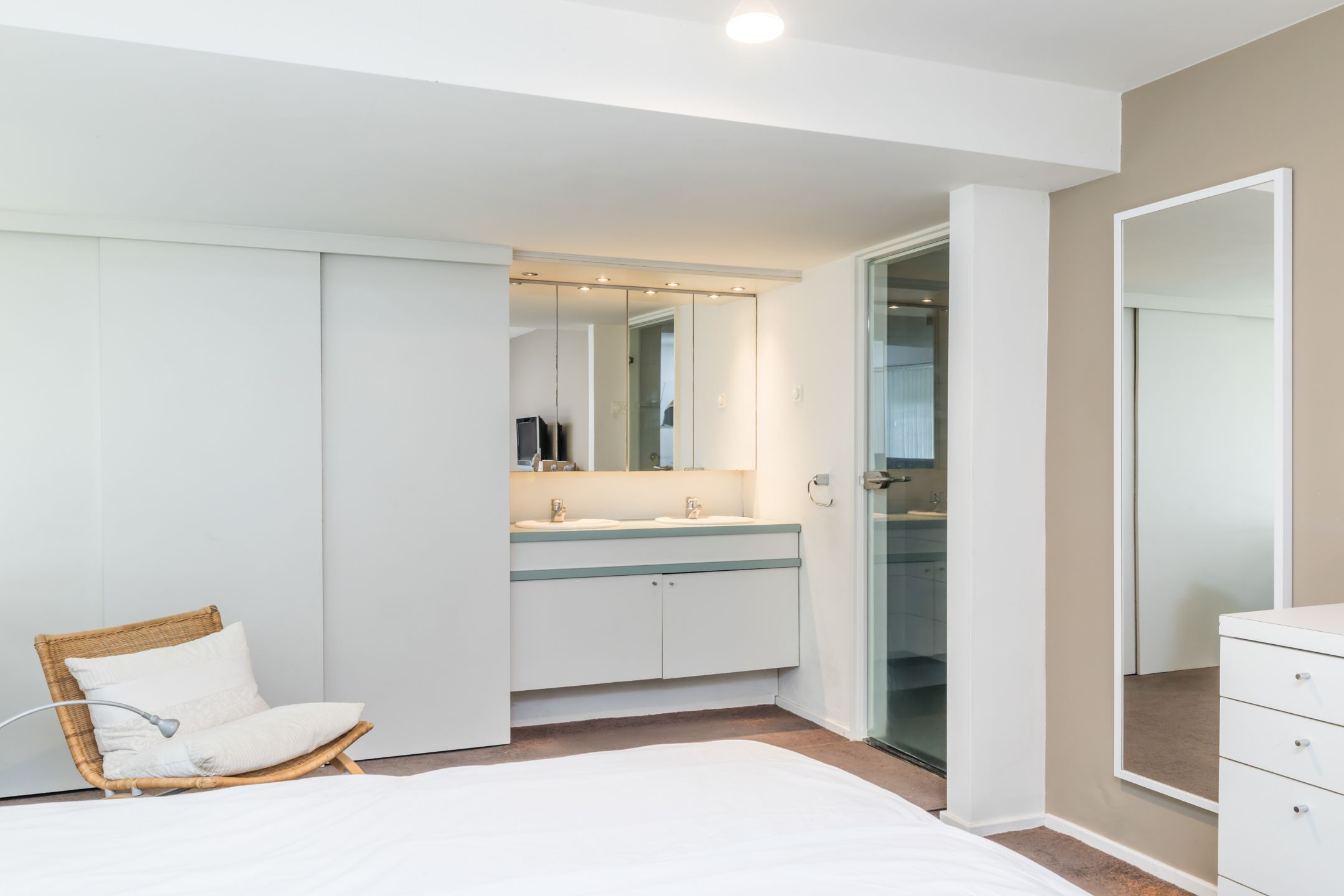 Foto 27 van W. Schweitzerlaan 5