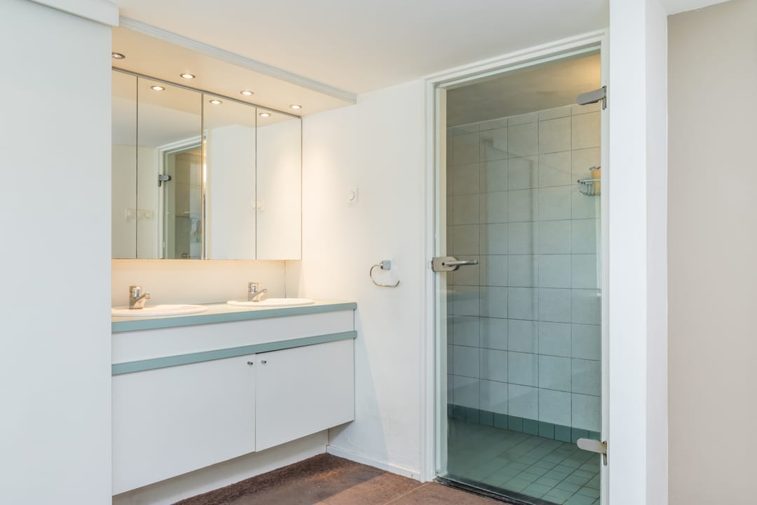 Foto 28 van W. Schweitzerlaan 5