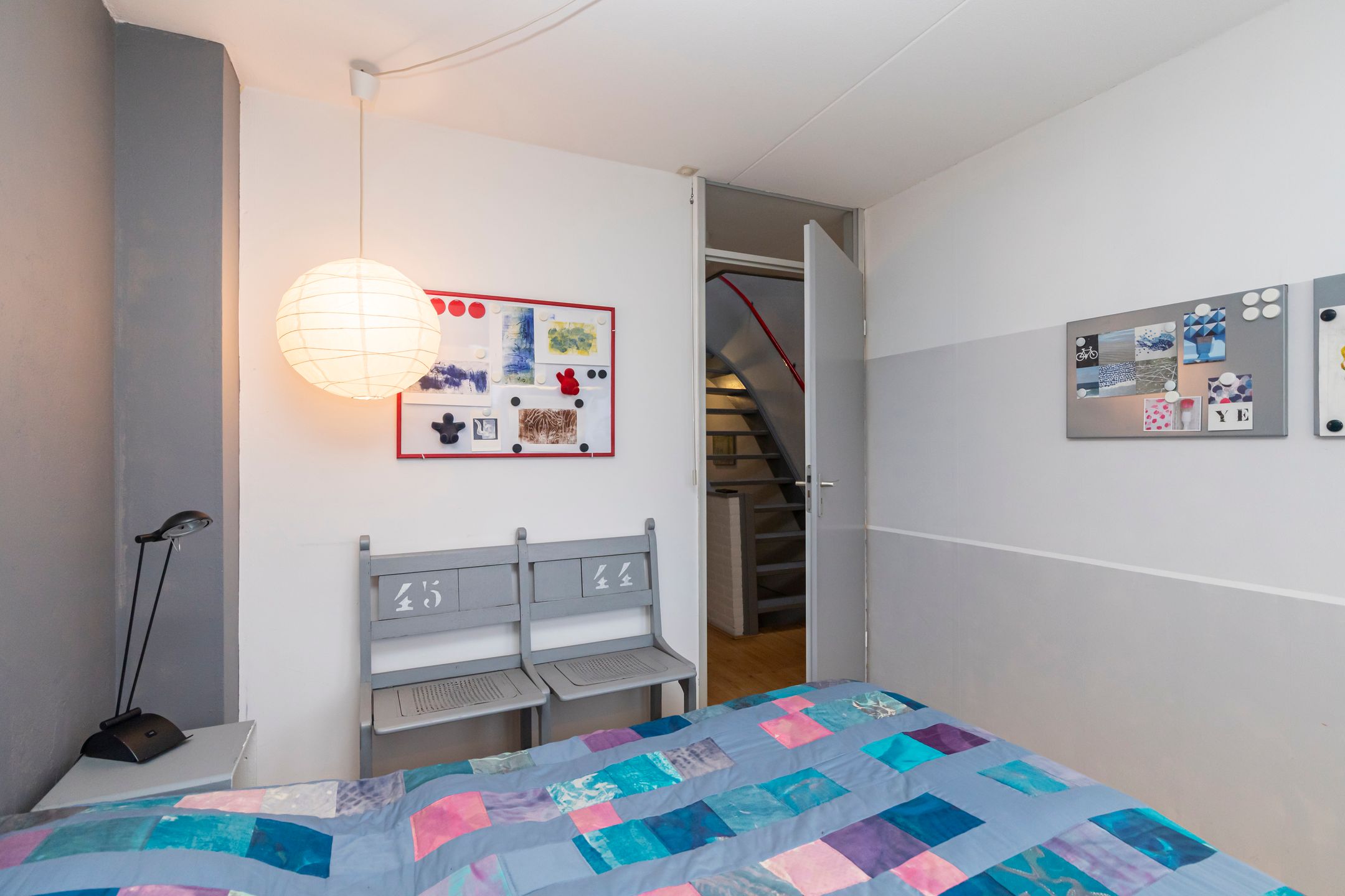 Spacious Terraced House with Four Bedrooms in Popular Koningshof Neighborhood — 25
