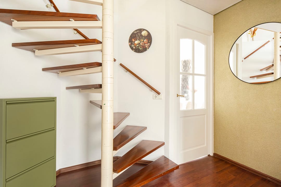 Photo 17 of Dissel 10