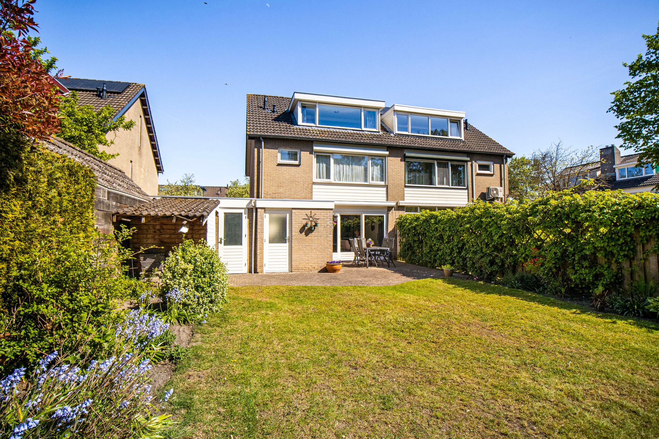 Photo 3 of Dissel 10