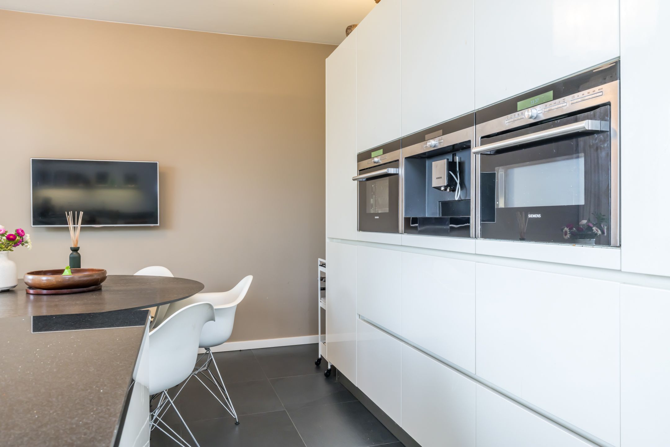 Foto 18 van W. Schweitzerlaan 5