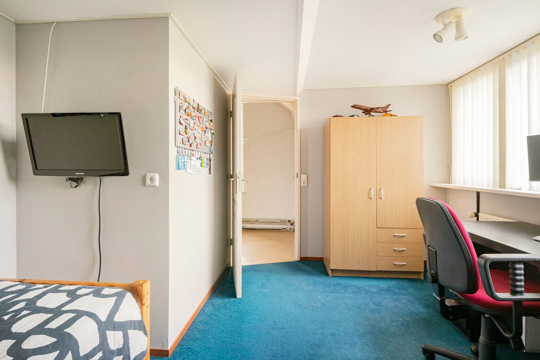 Photo 37 of Dissel 10