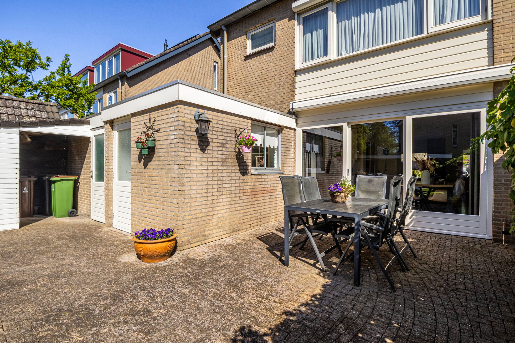 Photo 42 of Dissel 10