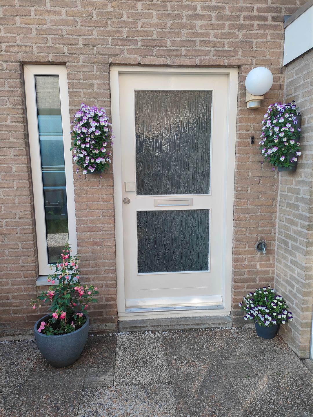 Photo 47 of Dissel 10