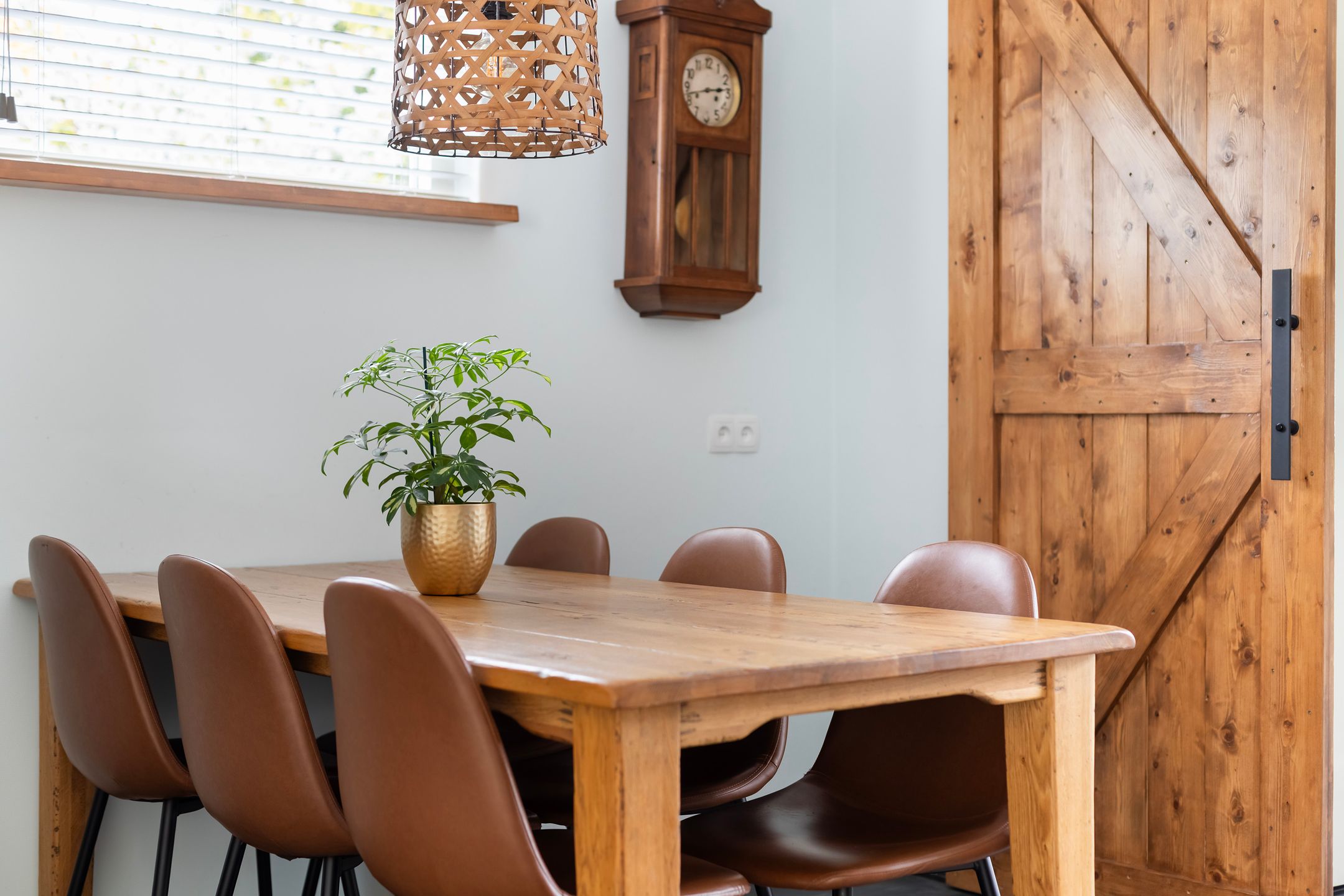 Spacious Corner Home with Garage and Energy Label A in Wezep — 12