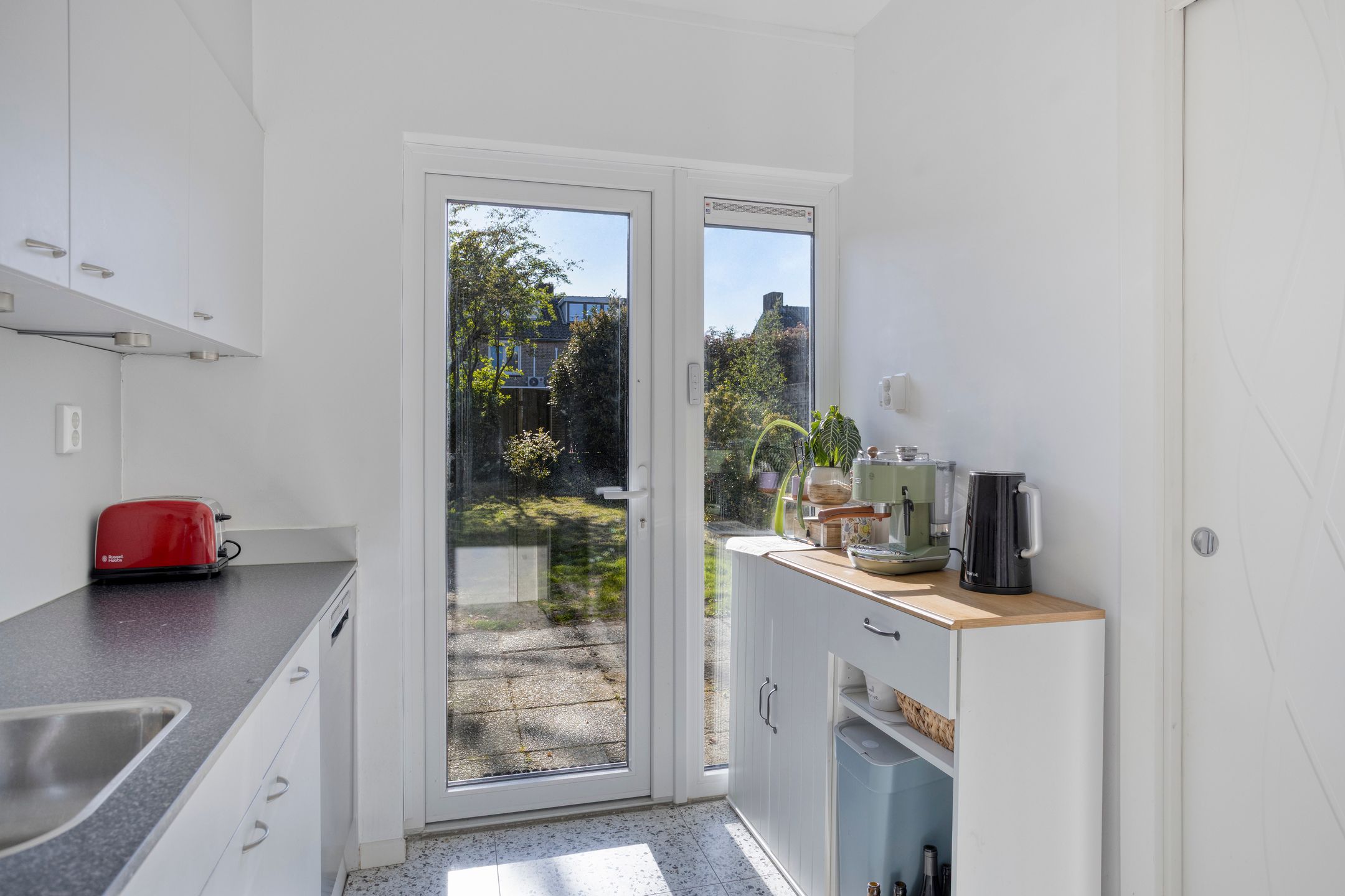 Surprisingly spacious semi-detached house with four bedrooms and west-facing garden — 15