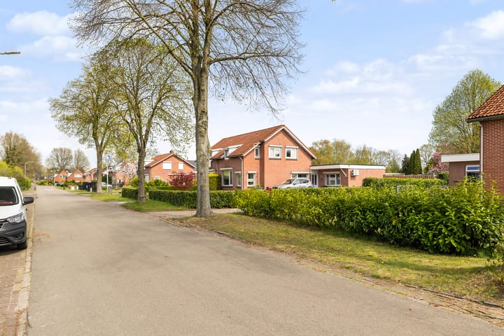 Photo 2 of De Huizen 81