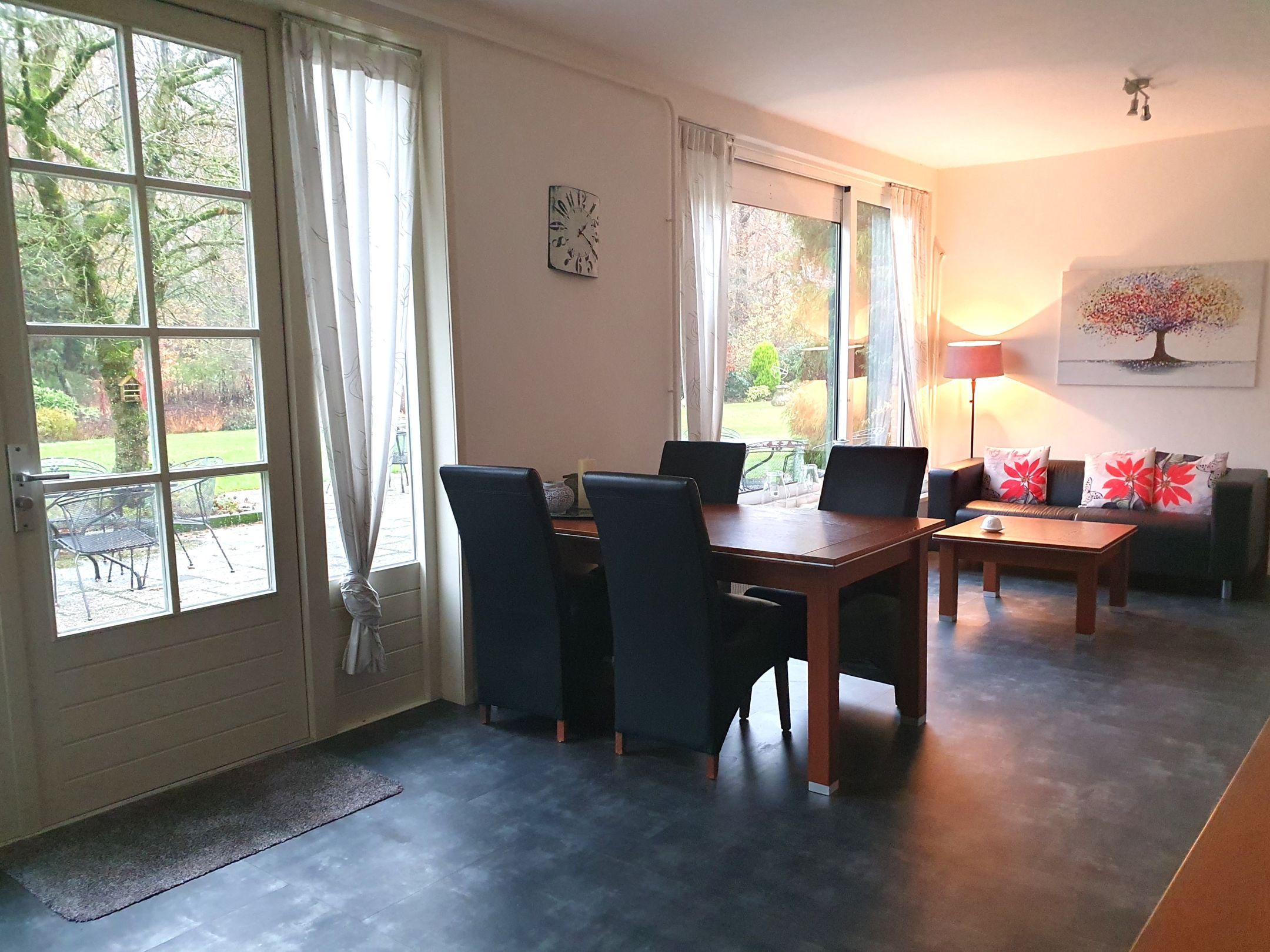 Foto 27 van Arnhemse Bovenweg 12-2