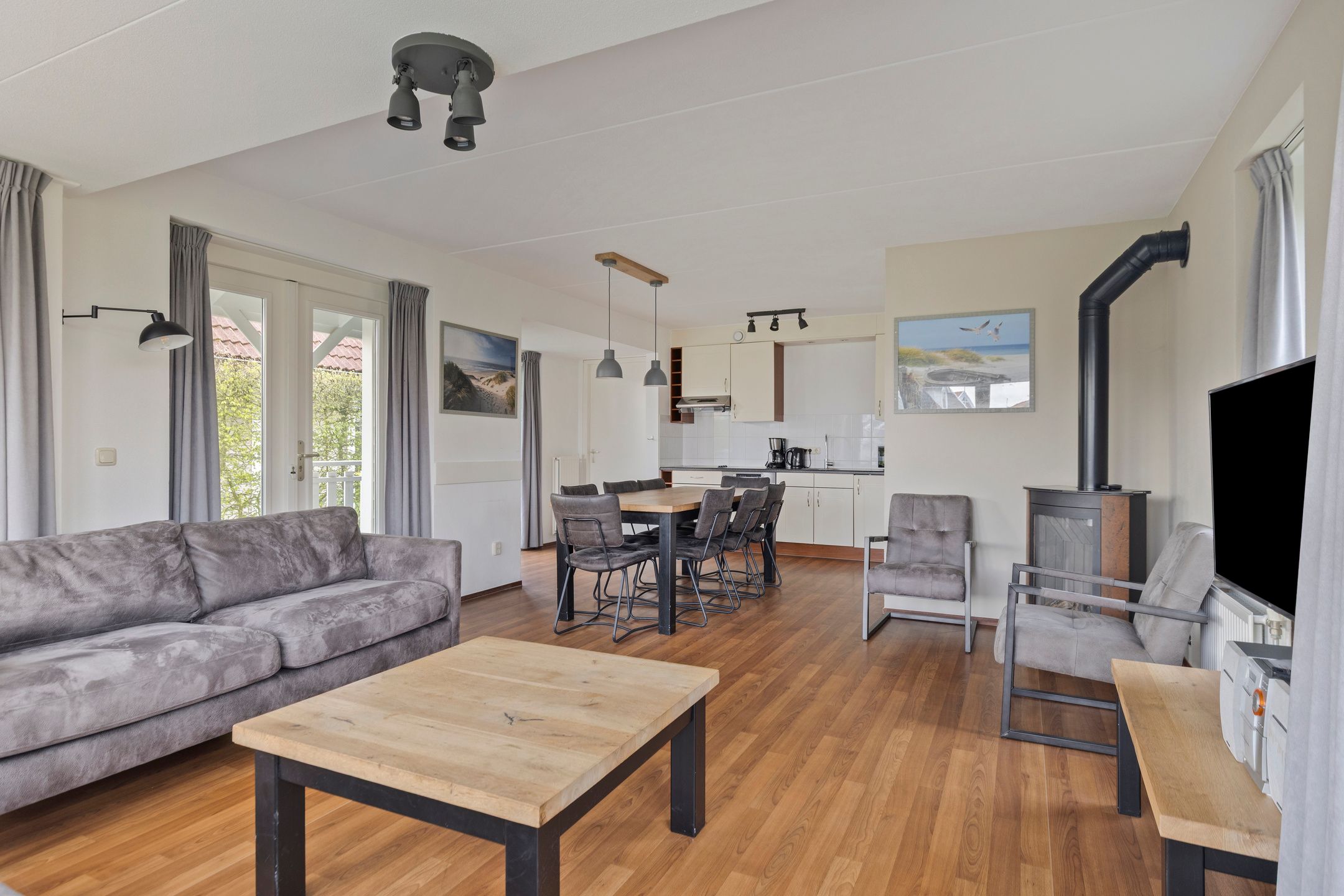 4-bedroom freehold villa in Bruinisse — photo 3 of 5