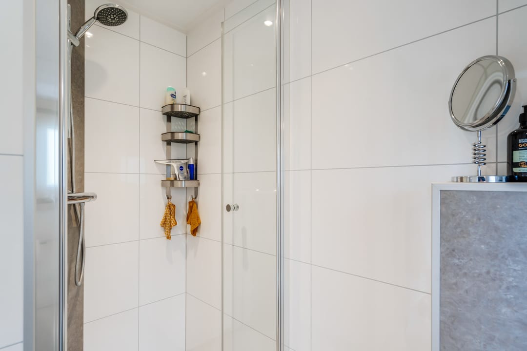 Photo 46 of Amerika 10-R117