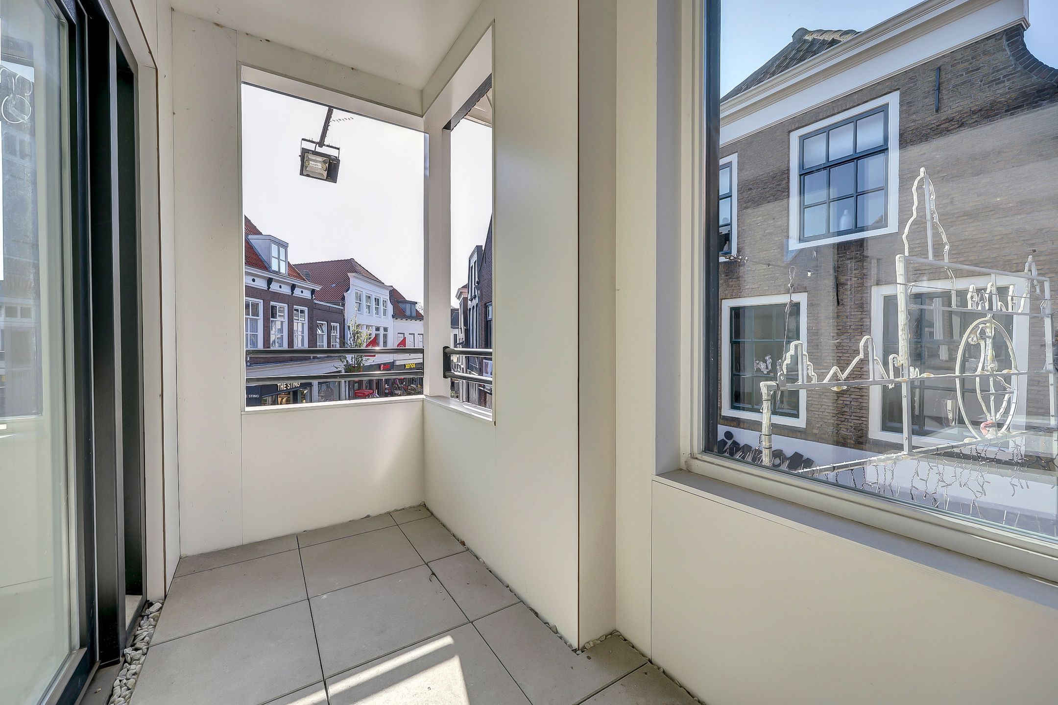 Photo 24 of Lange Vorststraat 89-A