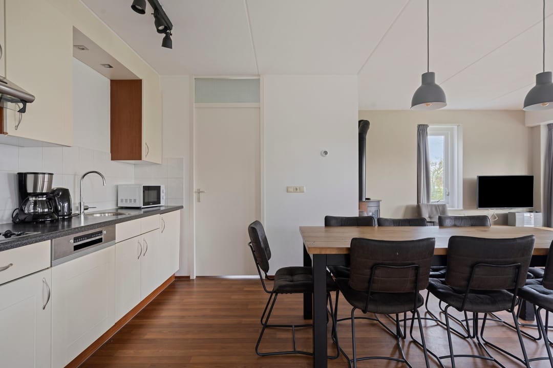 Photo 8 of Groeneweg 1-0170