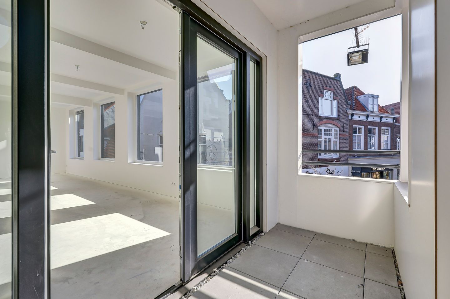 Photo 25 of Lange Vorststraat 89-A