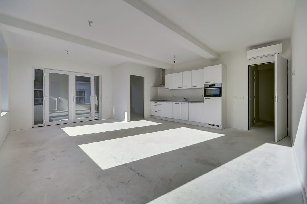 Photo 11 of Lange Vorststraat 89-A