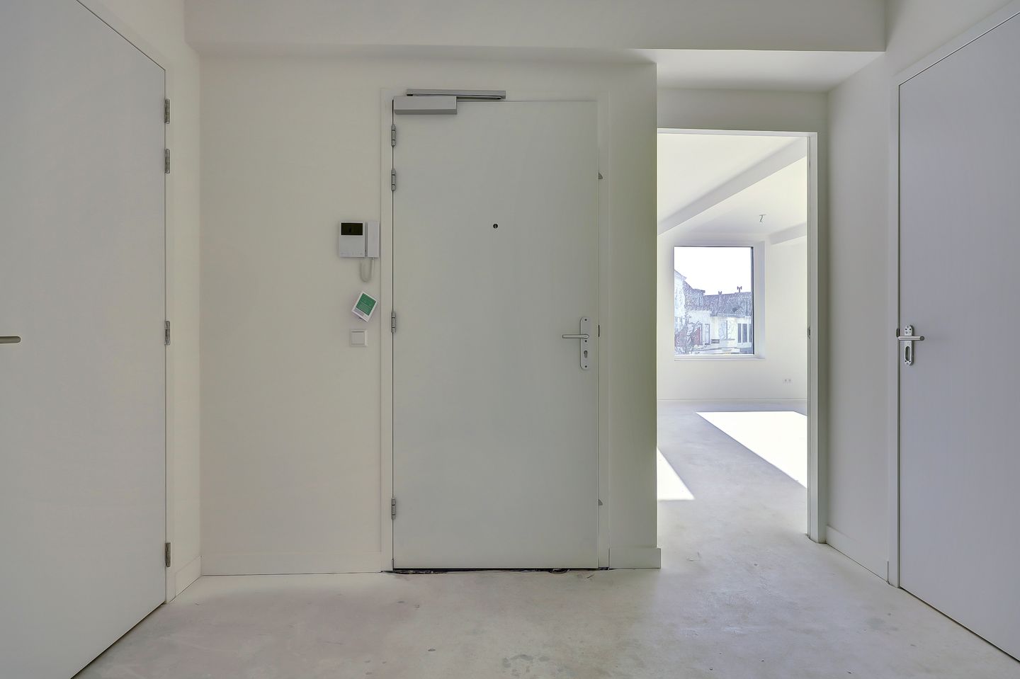 Photo 10 of Lange Vorststraat 89-A