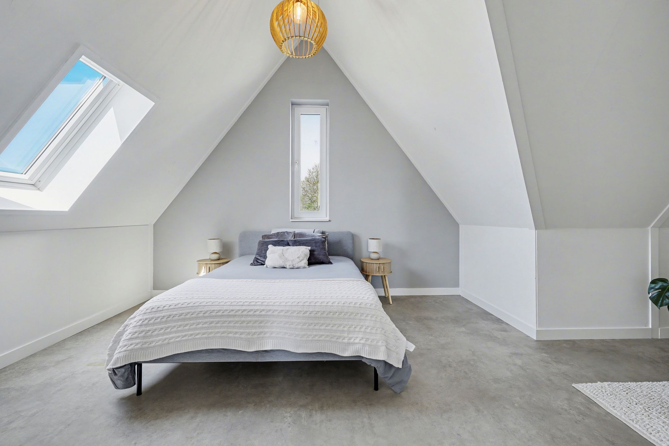 Modern Sustainable Home in Quiet Reusel Location — 33