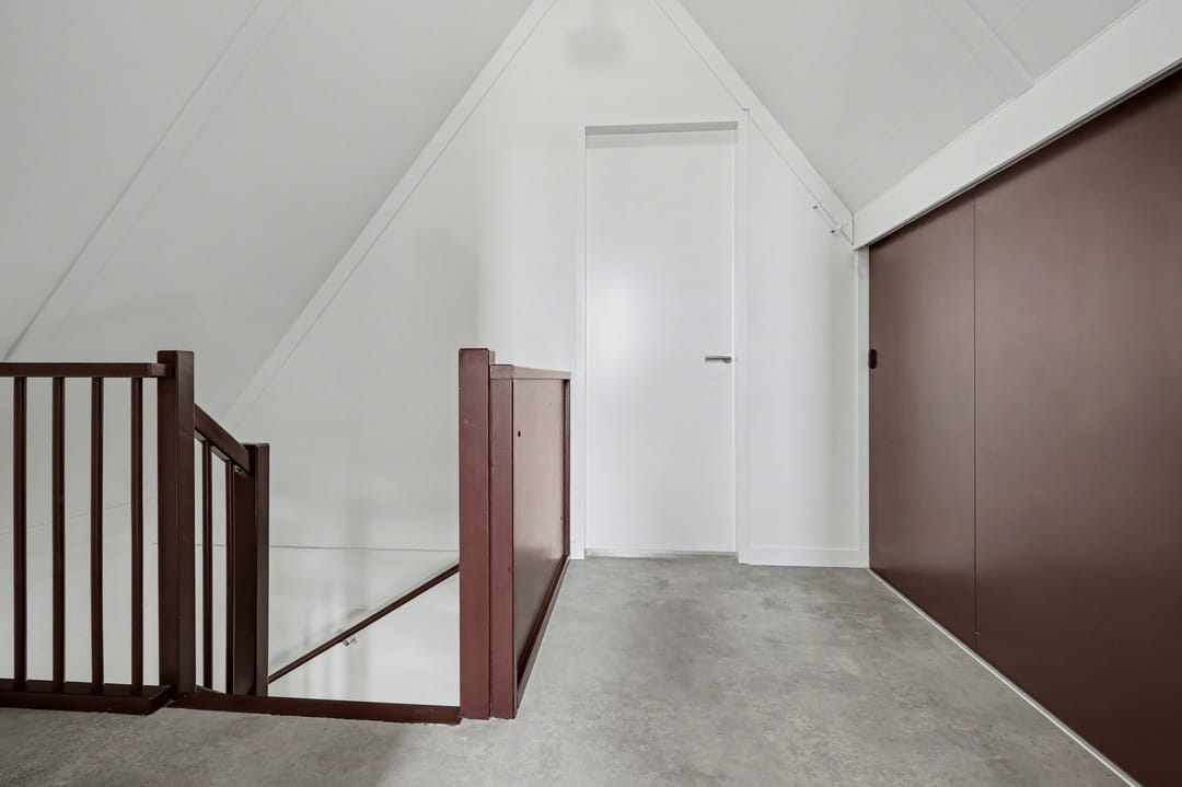 Modern Sustainable Home in Quiet Reusel Location — 32