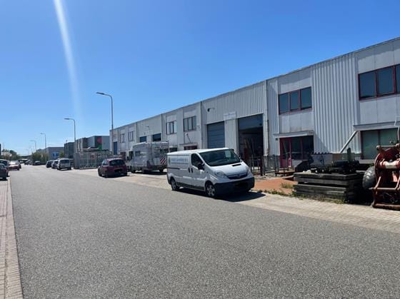 Bekijk foto 5 van Transportstraat 13