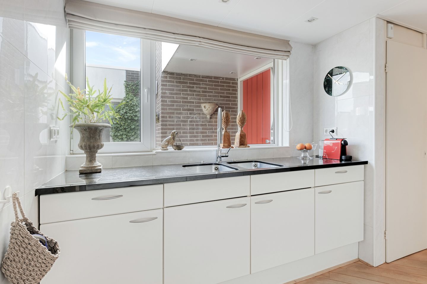 Spacious Bungalow with Deep Backyard Adjacent to Park in Harmelen — 19