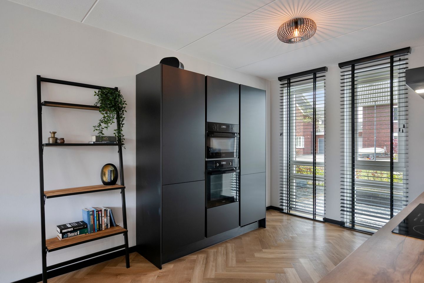 Foto 10 van Bankirai 31