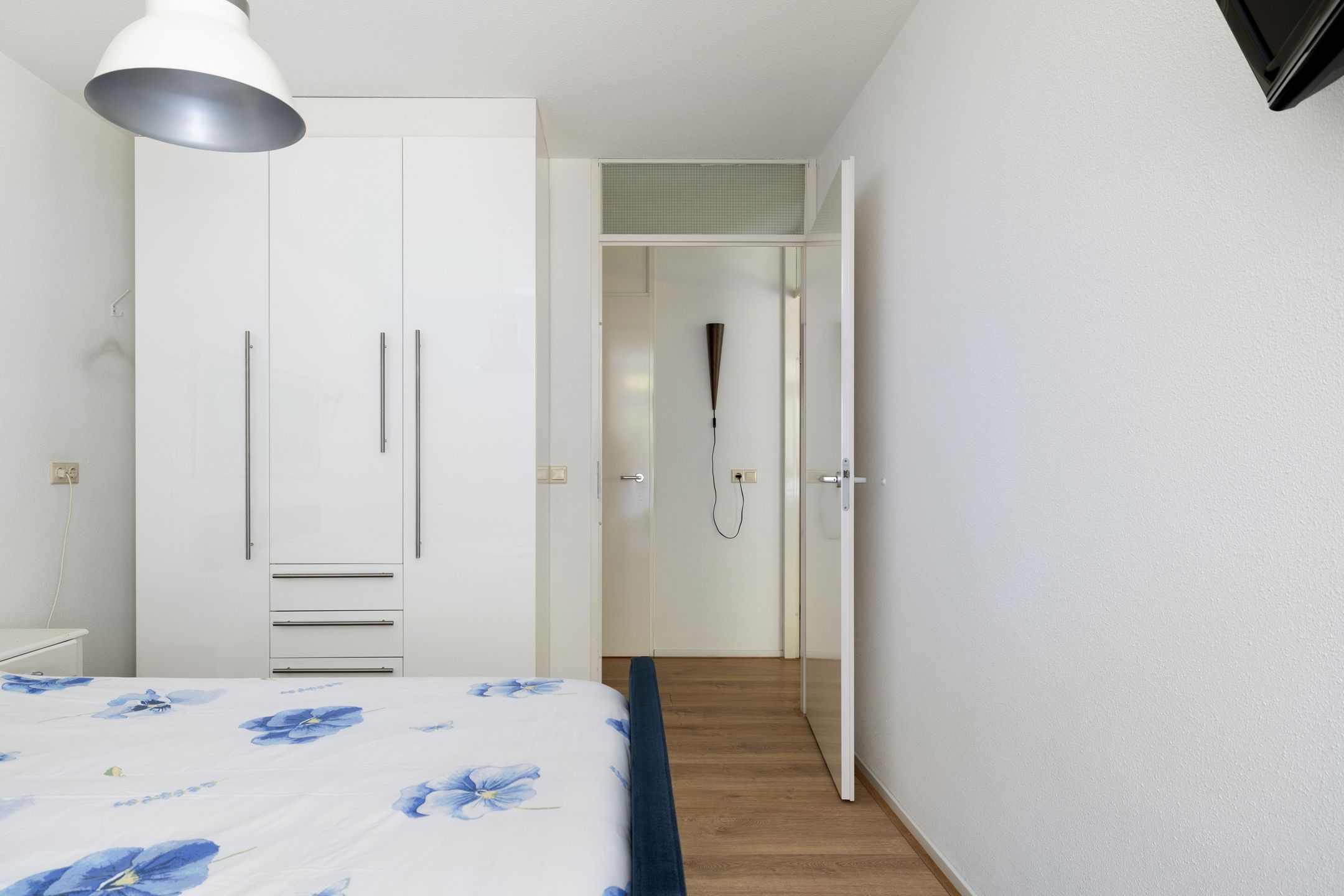 Foto 24 van Valtherlaan 215