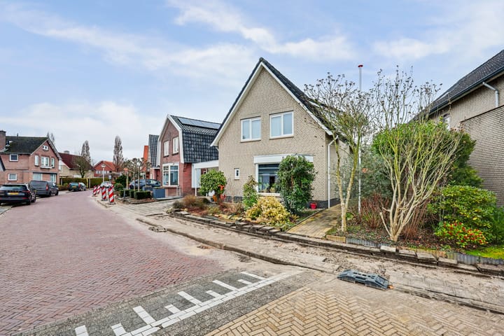Foto 5 van Dr.Ariënsstraat 16
