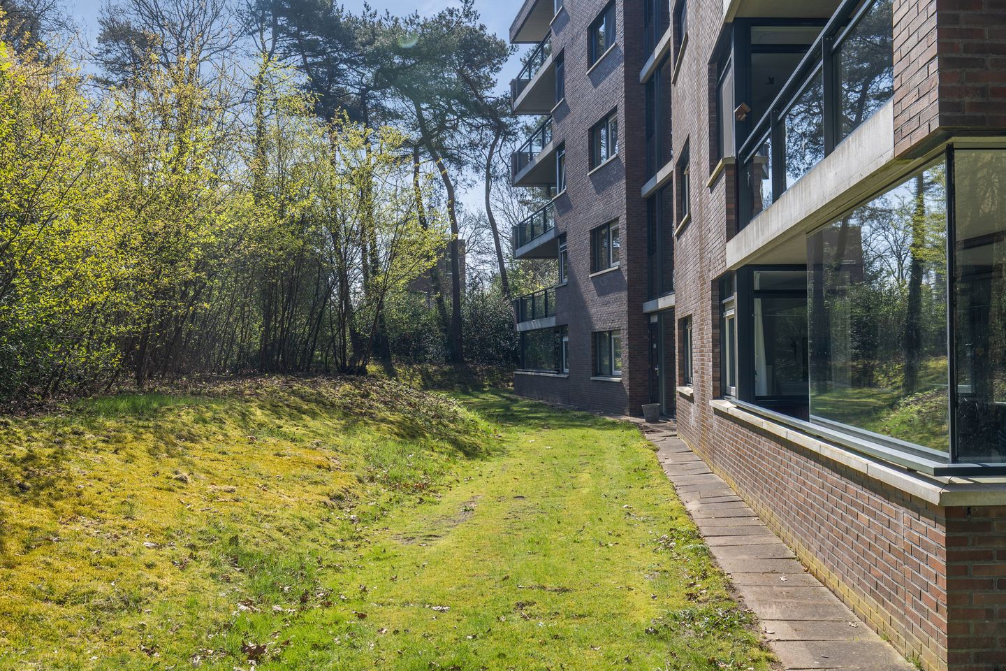 Foto 34 van Valtherlaan 215