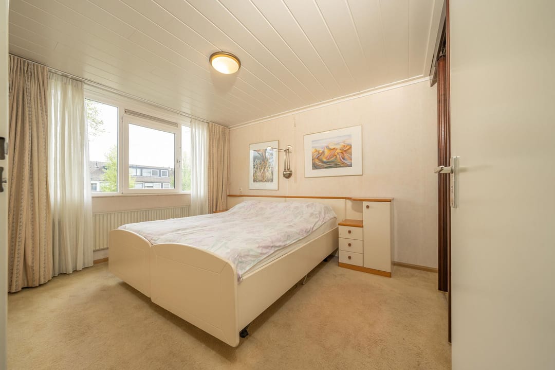 Spacious terraced house with carport in Linschoten — 17